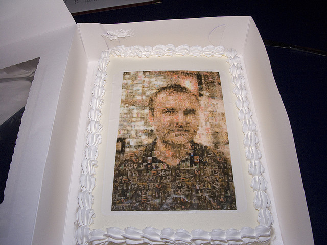 Cake featuring the likeness of Nick Denton